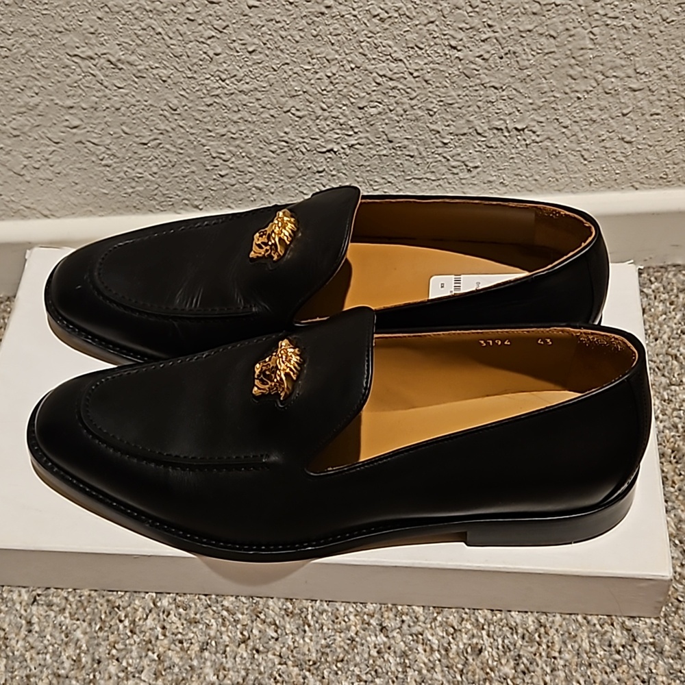 Versace 👞 - Picture 7 of 8